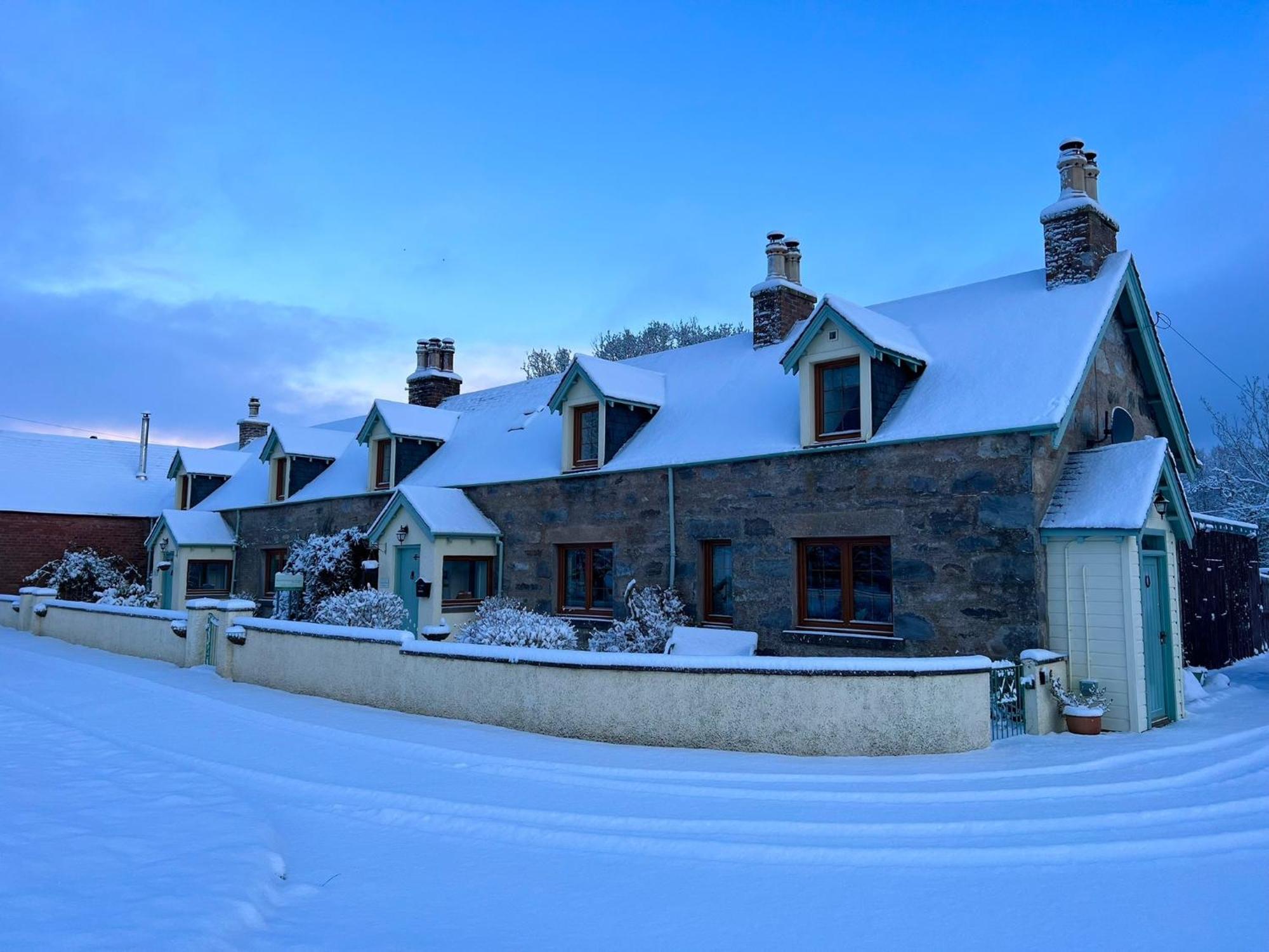 Rosemount Cottage One- Highland Cottage Garve Exterior photo